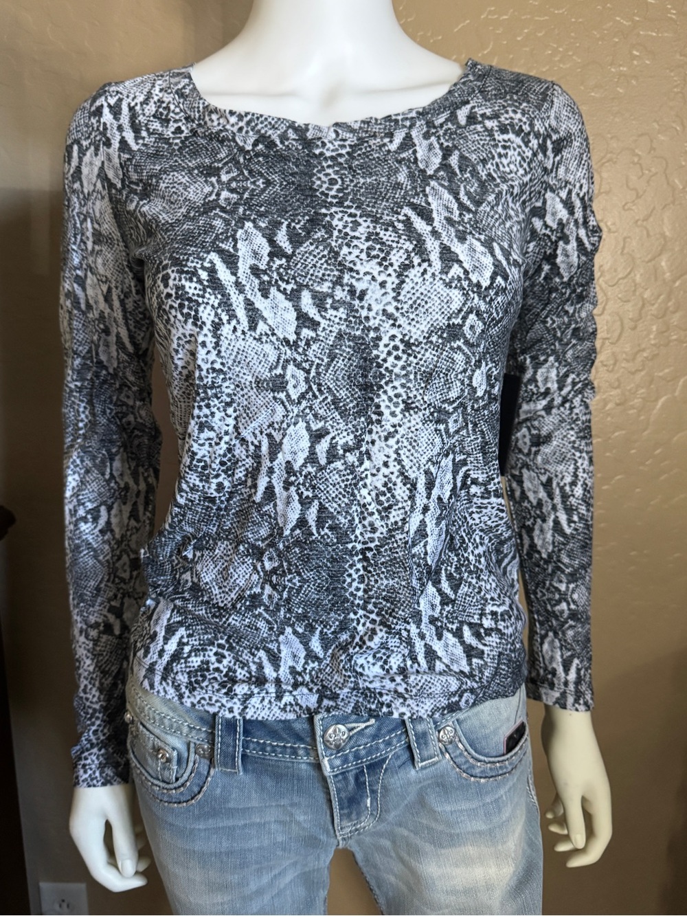 Guess top medium - Picture 3 of 8